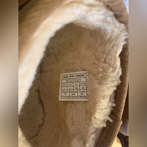 UGG Women’s Classic Ultra Mini Platform - Size 7 - Chestnut Color - Picture 5 of 10